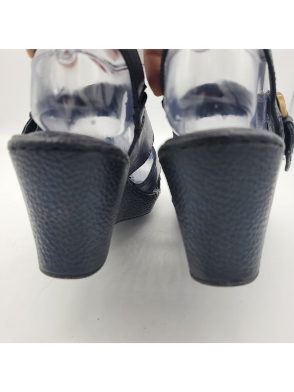 Born Sapphire Wedge Sandals Navy Leather Brass Buckle Sz 7 2.5" Heel Height - Picture 6 of 9